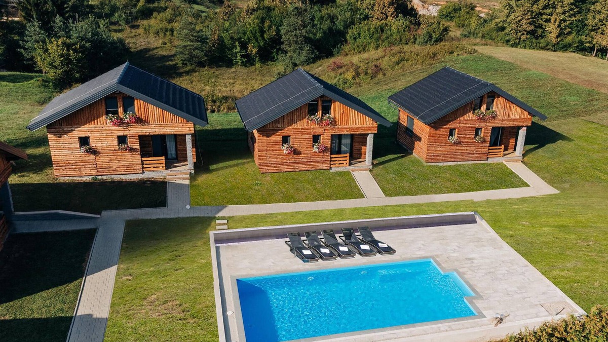 Slunj House | Gorgeous home in Slunj with WiFi