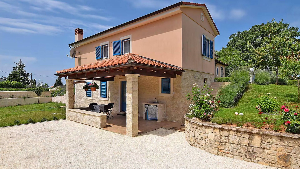 Jursici House | Gorgeous home in Svetvincenat with WiFi