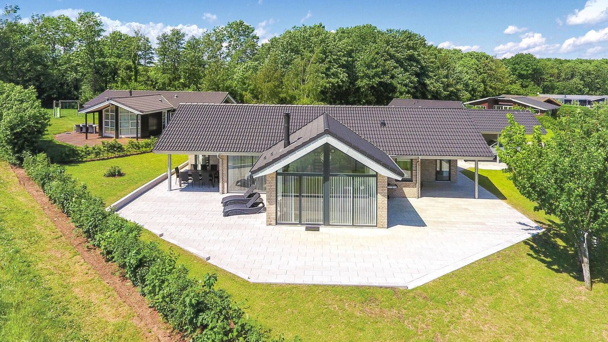 Sydals House | Gorgeous home in Sydals with WiFi