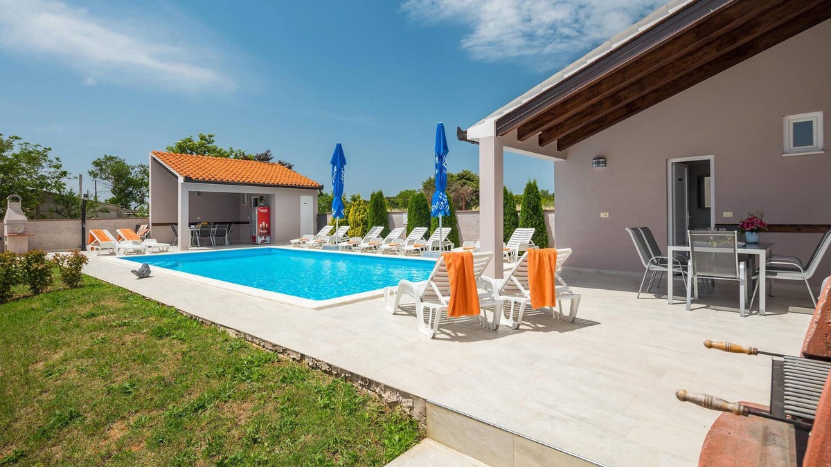 Valtura House | Gorgeous home in Valtura with WiFi
