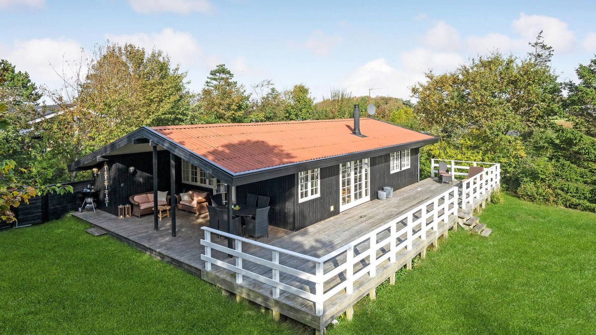 Holloselund House | Gorgeous home in Vejby with WiFi