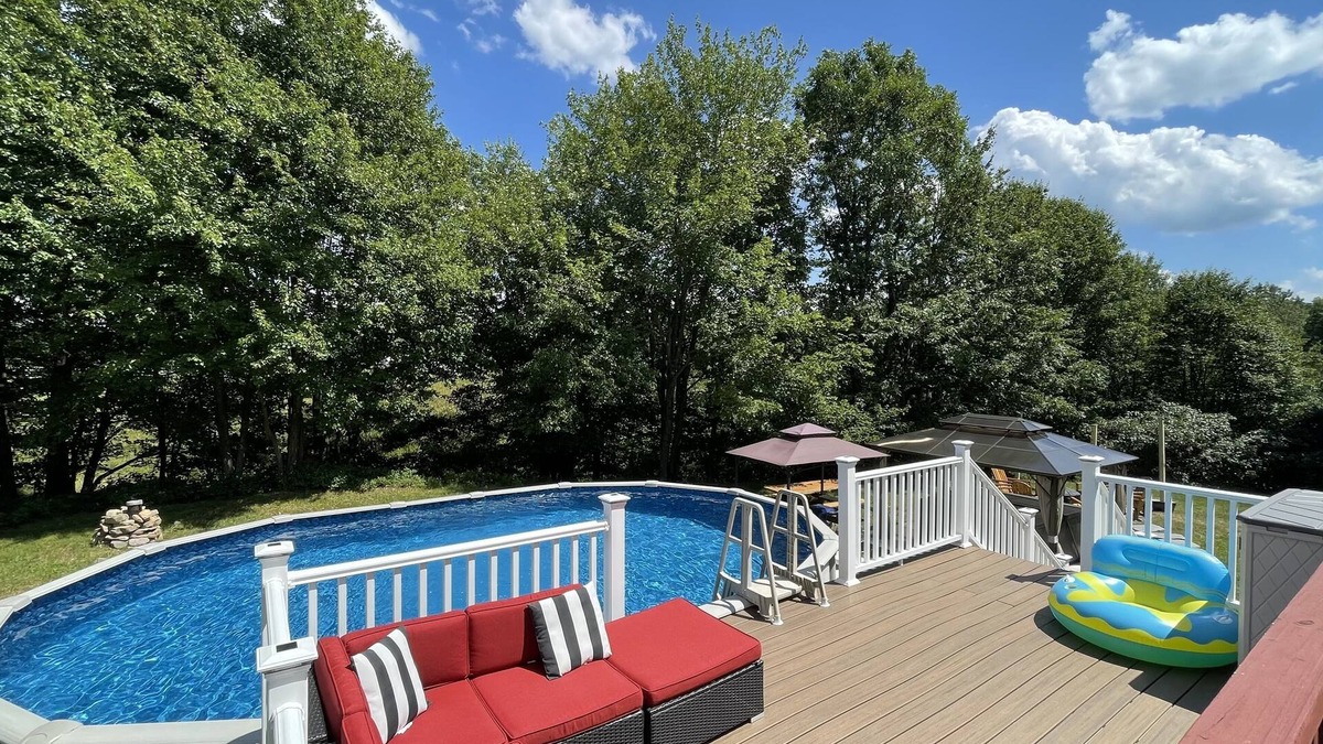 Long Pond House | ⭐️⭐️⭐️⭐️⭐️”Gorgeous house”private pool,hot tub,playroom