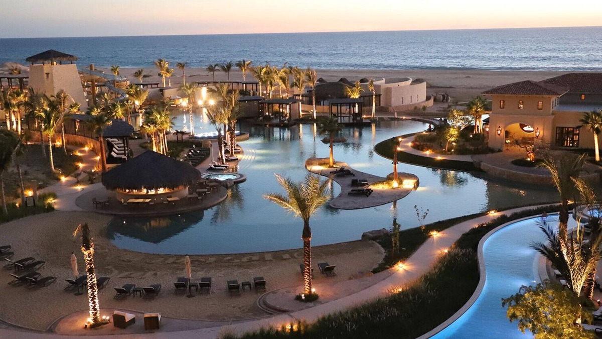 Los Cangrejos II y III Resort | Gorgeous, Luxurious 4 Bdrm Penthouse w/Oceanfront Views & Private Pool in Cabo