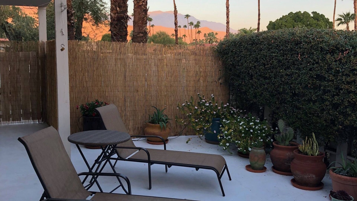 Palm Desert Cottage | Gorgeous Mid-Century Cottage! Private Yard, Views, Fireplace, Walk to El Paseo!