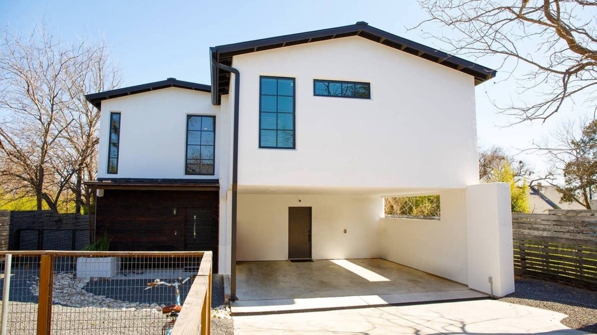 Central East Austin House | Gorgeous Modern Home in East Austin!