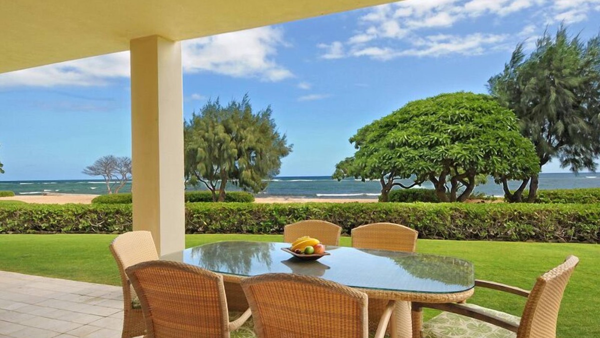 Wailua Condo | Gorgeous Oceanfront H101 Condo-Best Location at Resort!