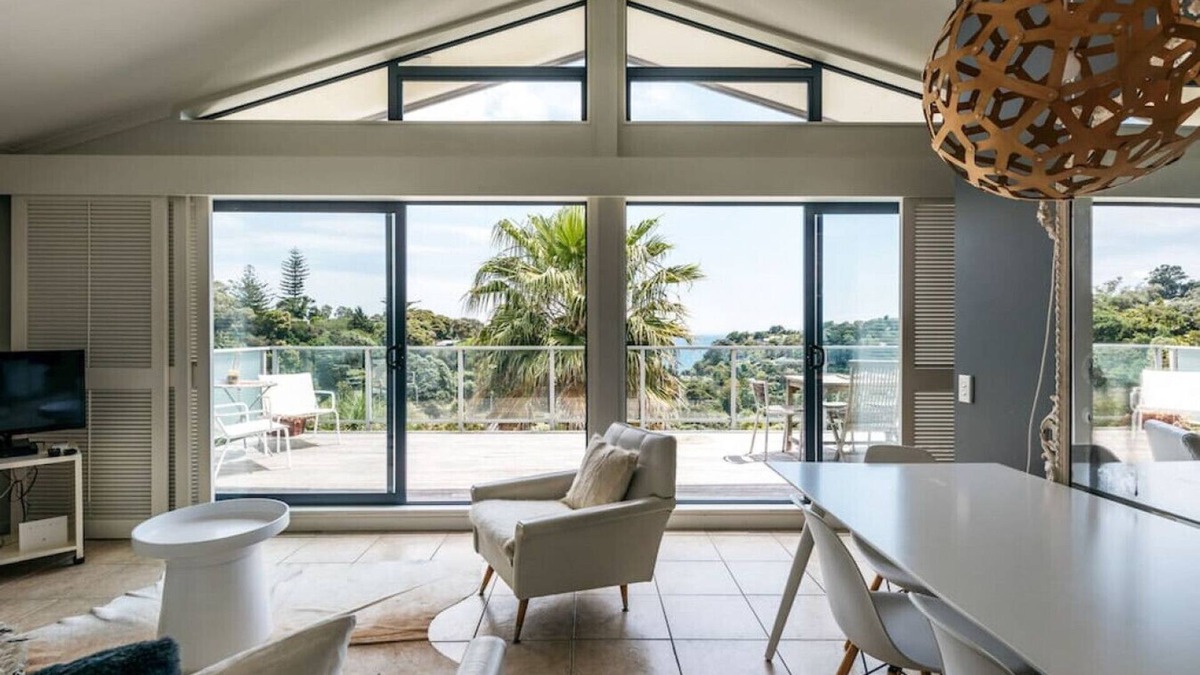 Palm Beach Apartment | Gorgeous one bedroom Villa