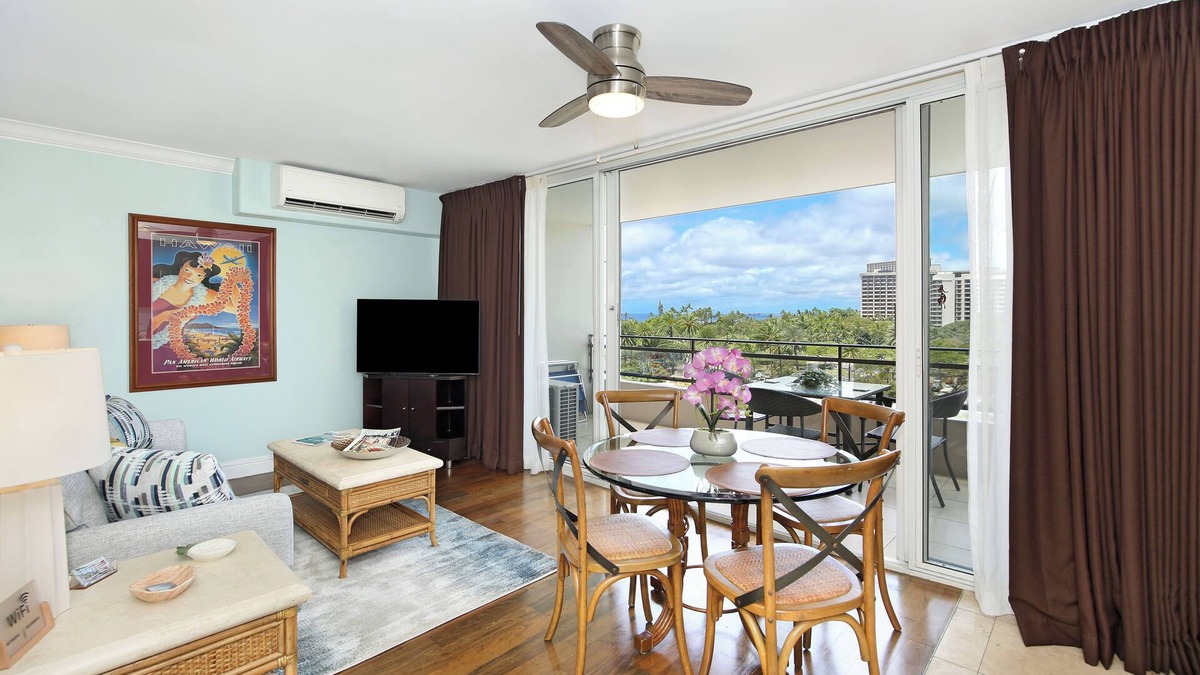 Waikiki Condo | Gorgeous partial Ocean View in the Heart of Waikiki! FREE Parking & Wi-Fi!