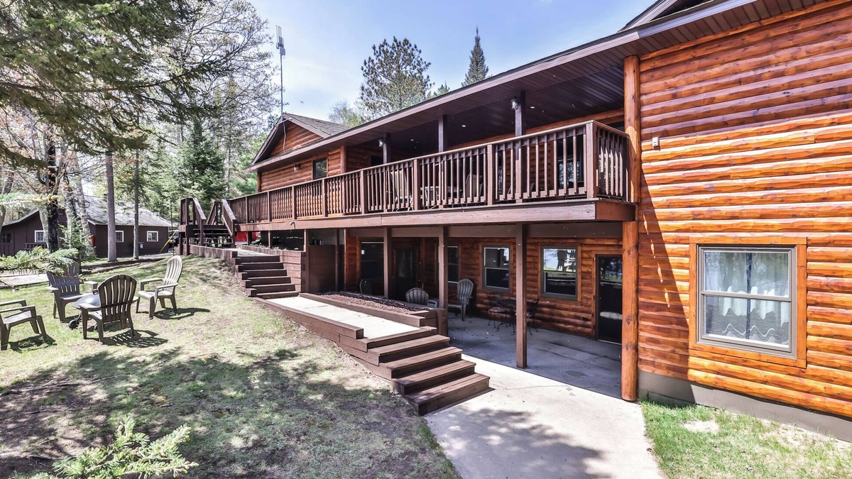 St Germain House | Gorgeous! Private 8 bedroom cabin w/spectacular lake views.