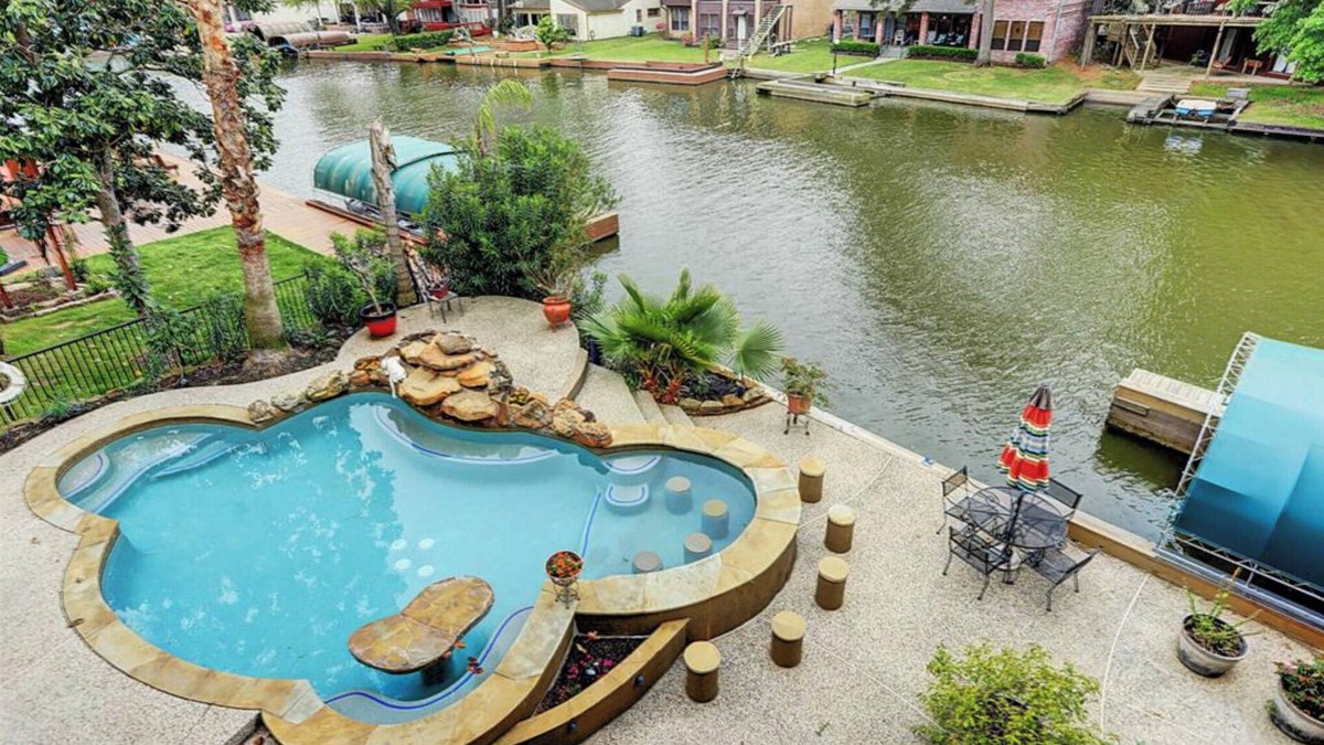 Walden on Lake Conroe House | Gorgeous Private Oasis with Lakefront View, NEW LISTING