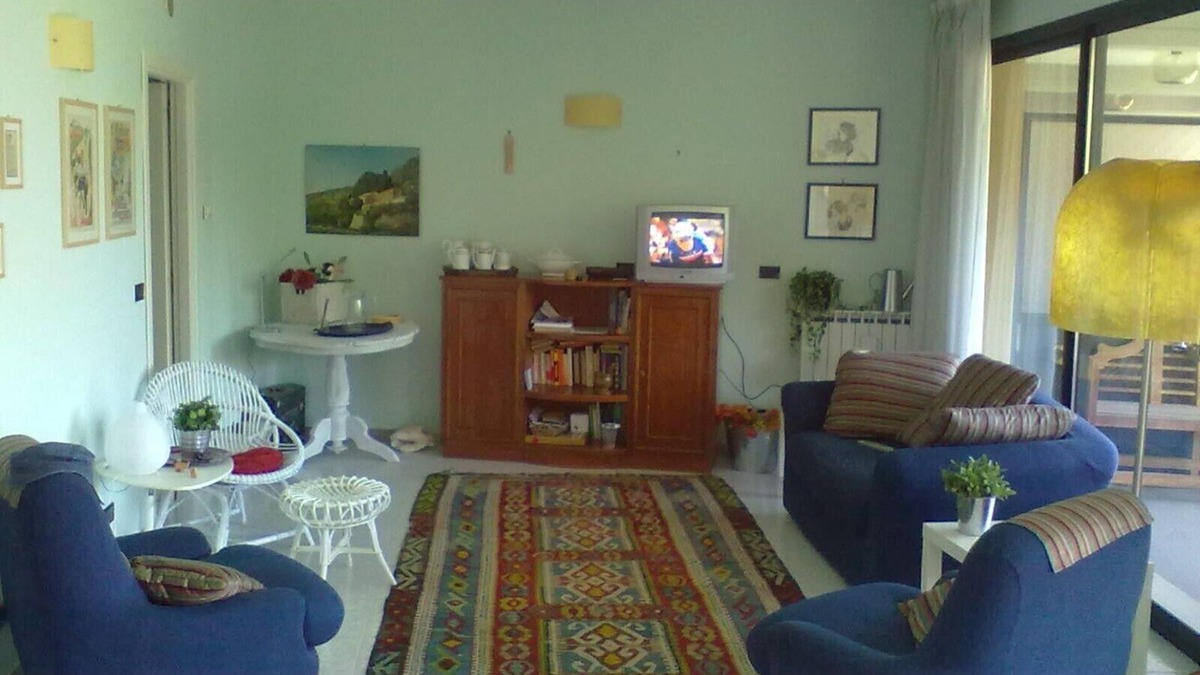 Sanremo Apartment | Gorgeous quiet penthouse floor apartment just a stone's throw from the sea