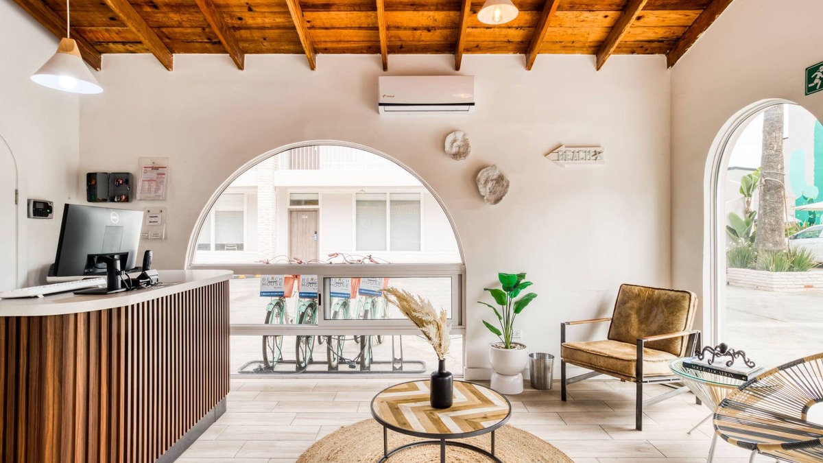 Playa Ensenada Apartment | Gorgeous Room Near the Beach: Pool+Jacuzzi+Bikes
