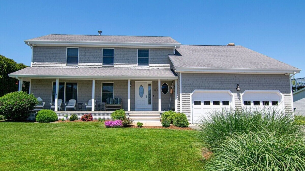 Point Judith House | Gorgeous Sandhill Cove Vacation Home!