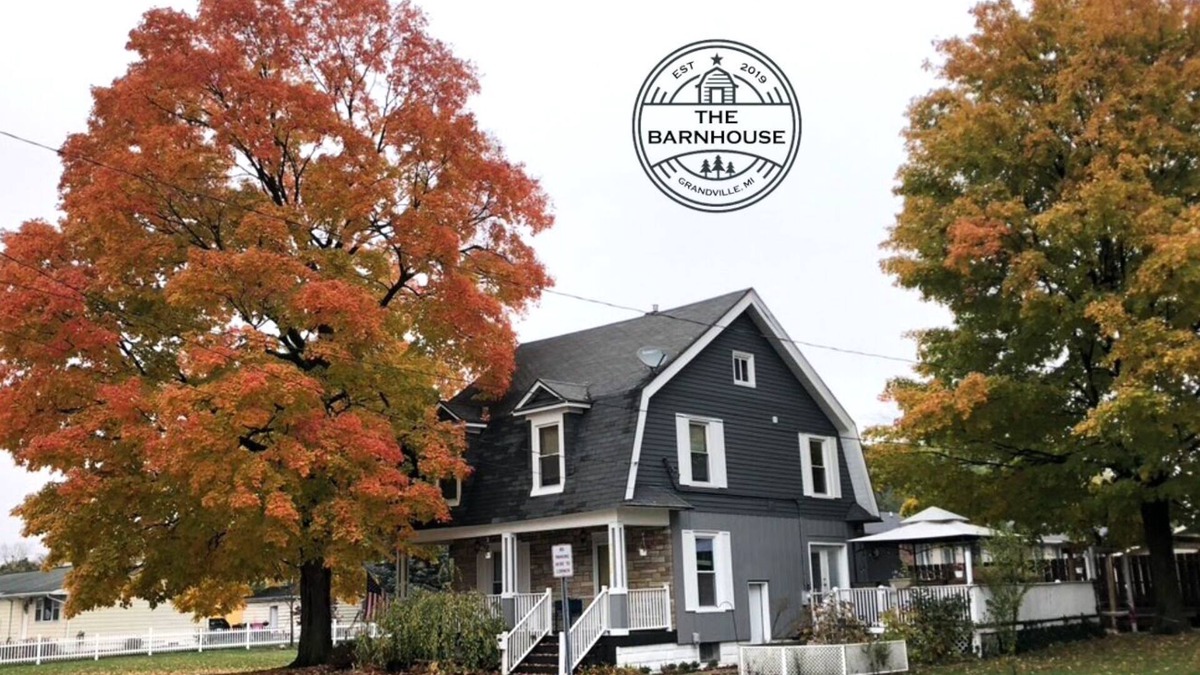 Grandville House | Gorgeous & Spacious #Barnhouse for the Whole Fam!