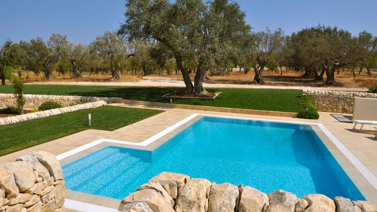 Casa Maccari Villa | Gorgeous stone property surrounded by olive groves and vineyards
