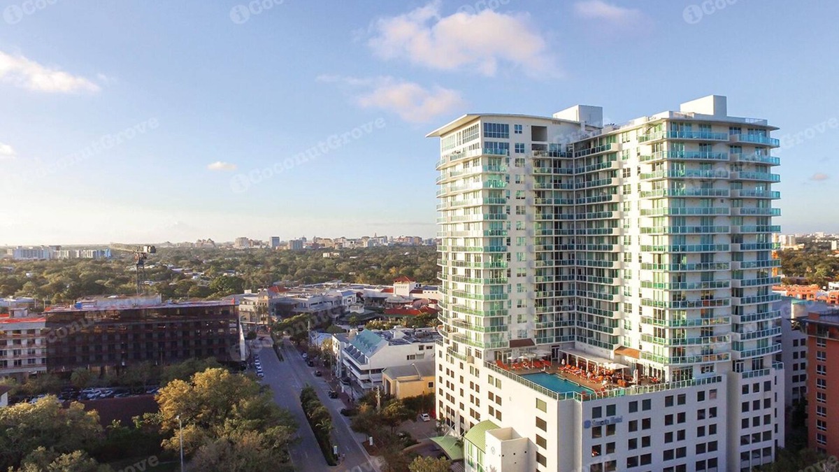 Coconut Grove Apartment | Gorgeous Suite w/City View, Free Park, Pool, Gym
