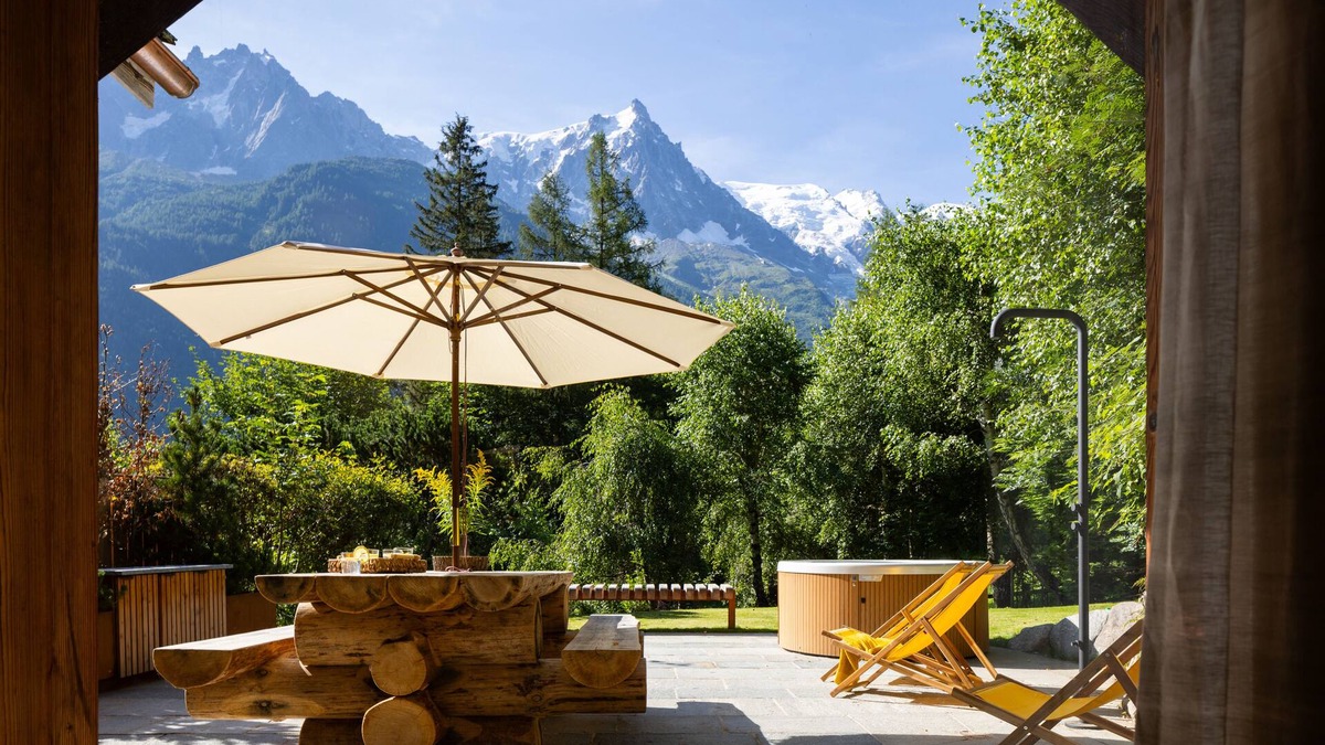 Chamonix City Centre Ski Chalet | Gorgeous three bedroom chalet close to center of Chamonix-Mont-Blanc