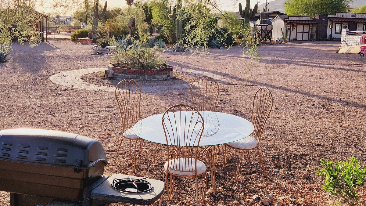 Apache Junction Villa | Gorgeous Tiny House- Superstition Mountain View