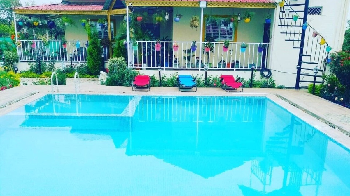 Bhopal Other | Gorgeous villa with mountain & lake view