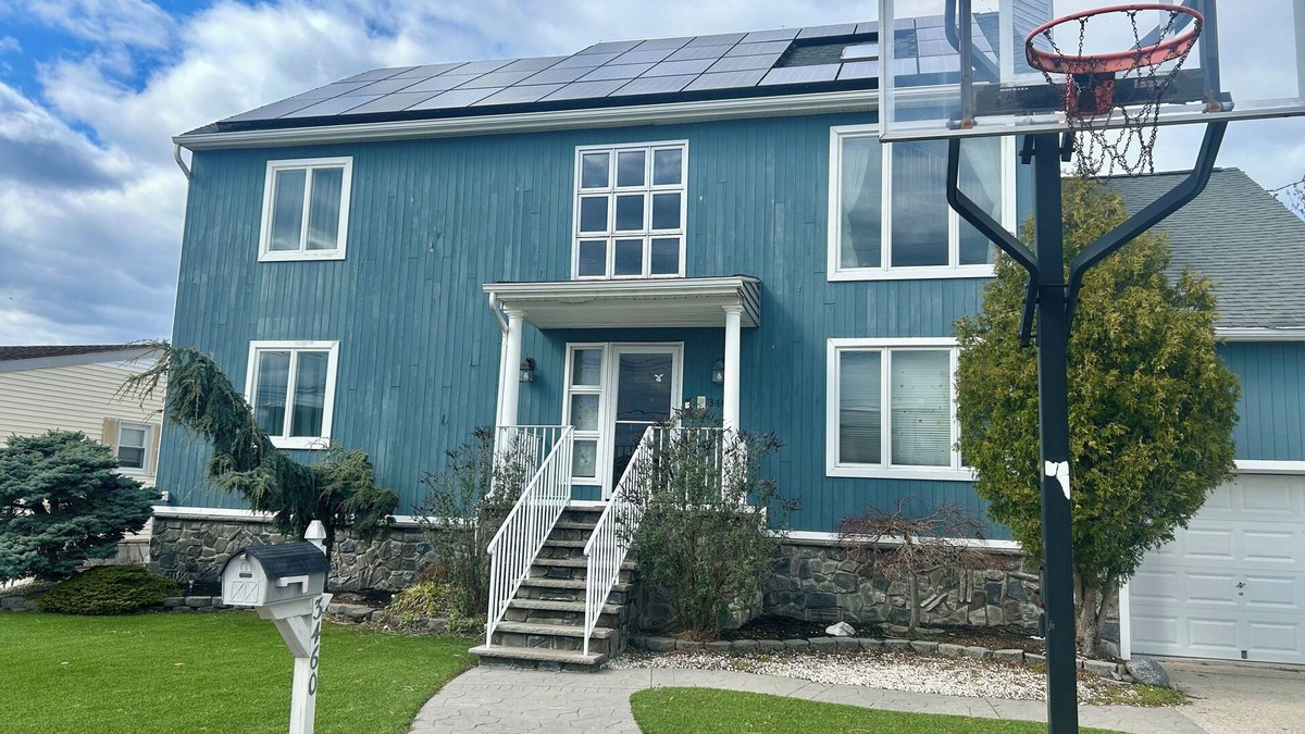 Ortley Beach House | Gorgeous waterfront 5-bedroom lagoon getaway, 7 minutes from Seaside beaches!