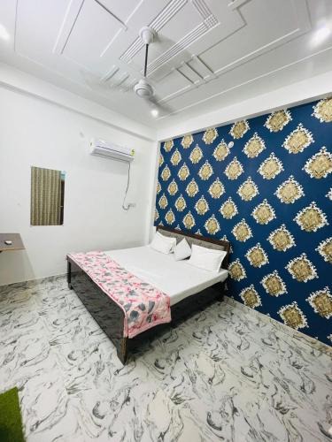 Ayodhya Hotel | Goroomgo Ayodhya Dham Guest House Ayodhya