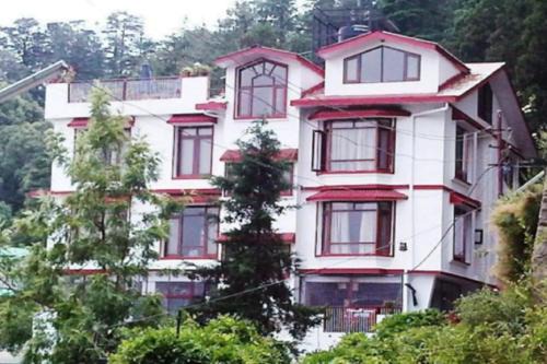 Shimla Hotel | Goroomgo Marc Shimla Near Mall Road - Luxury Room - Excellent Service - Ample Parking - Best Hotel in Shimla