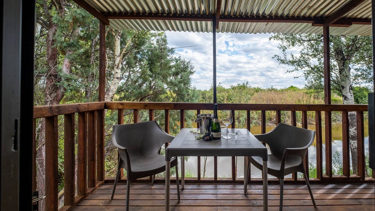 De Rust Cabin | Goshen Guest Farm
