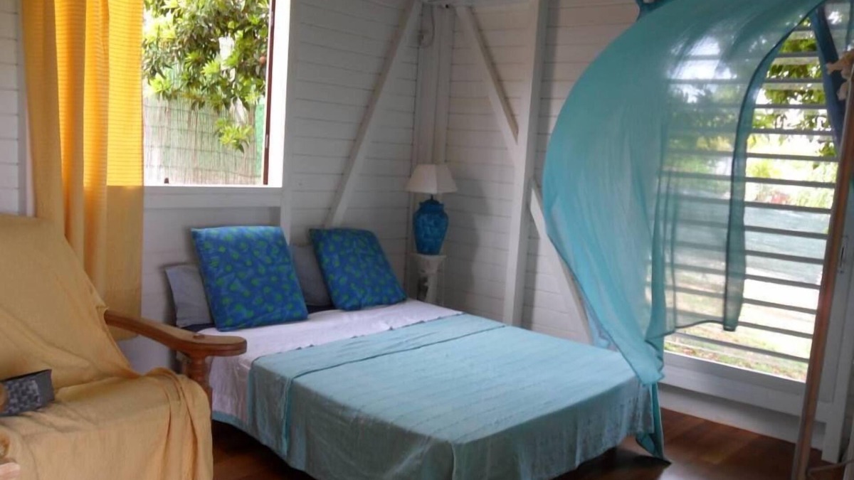 Saint Felix House | Gosier Charming bungalow facing the sea