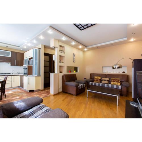 Petrovskoye Apartment | Gosprom district
