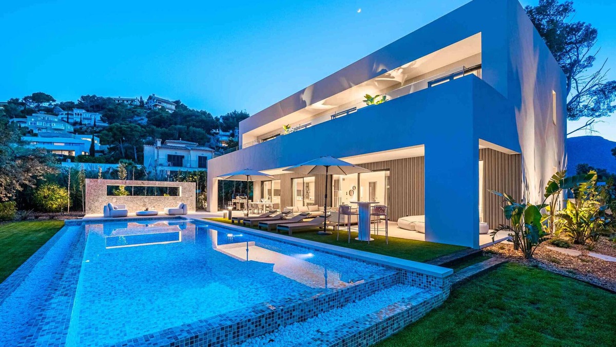 Urbanitzacio Gotmar Villa | Gotmar Beach is a modern contemporary villa, close to the beach, with Private Heated Swimming Pool, 5 bedrooms in Puerto Pollensa, Mallorca