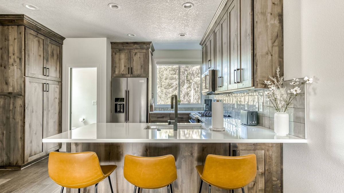 Government Camp House | Government Camp Chalet: Your Ultimate Ski Retreat in the Cascades