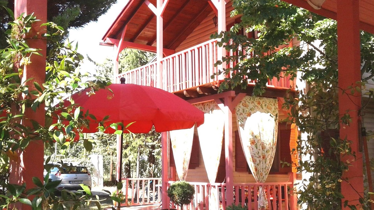 Nea Propontida House | Lovely Wooden house near the sea