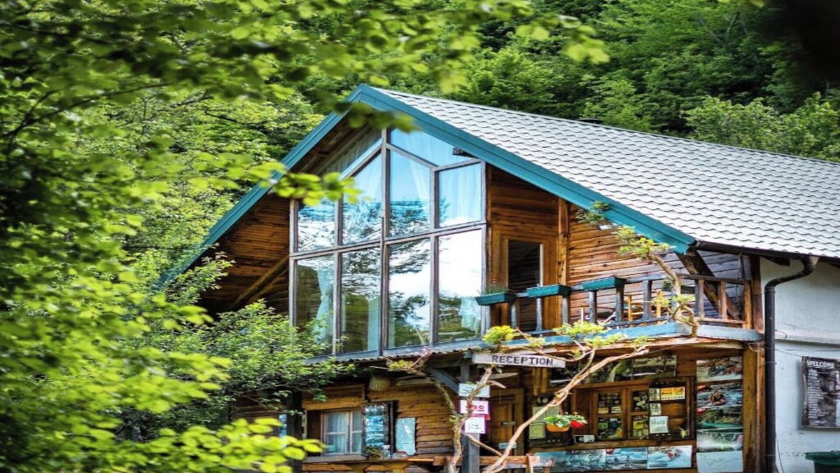 Foca Cabin | Grab Cabin