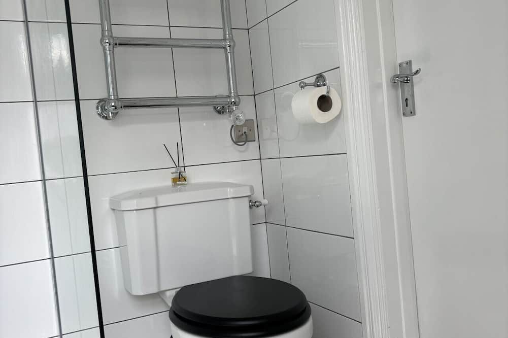Tring Apartment | Grace`s Guesthouse Room 5