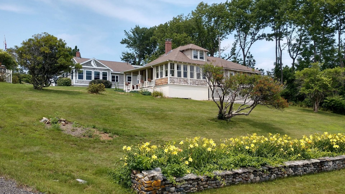 Mid-Coast and Islands Cottage | Grace's Place, a Real Maine Cottage