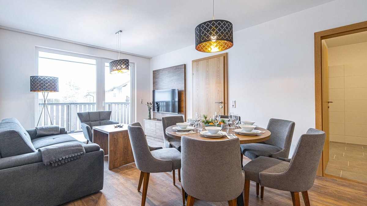 Bad Hofgastein Apartment | Graceful apartment in Salzburg with balcony