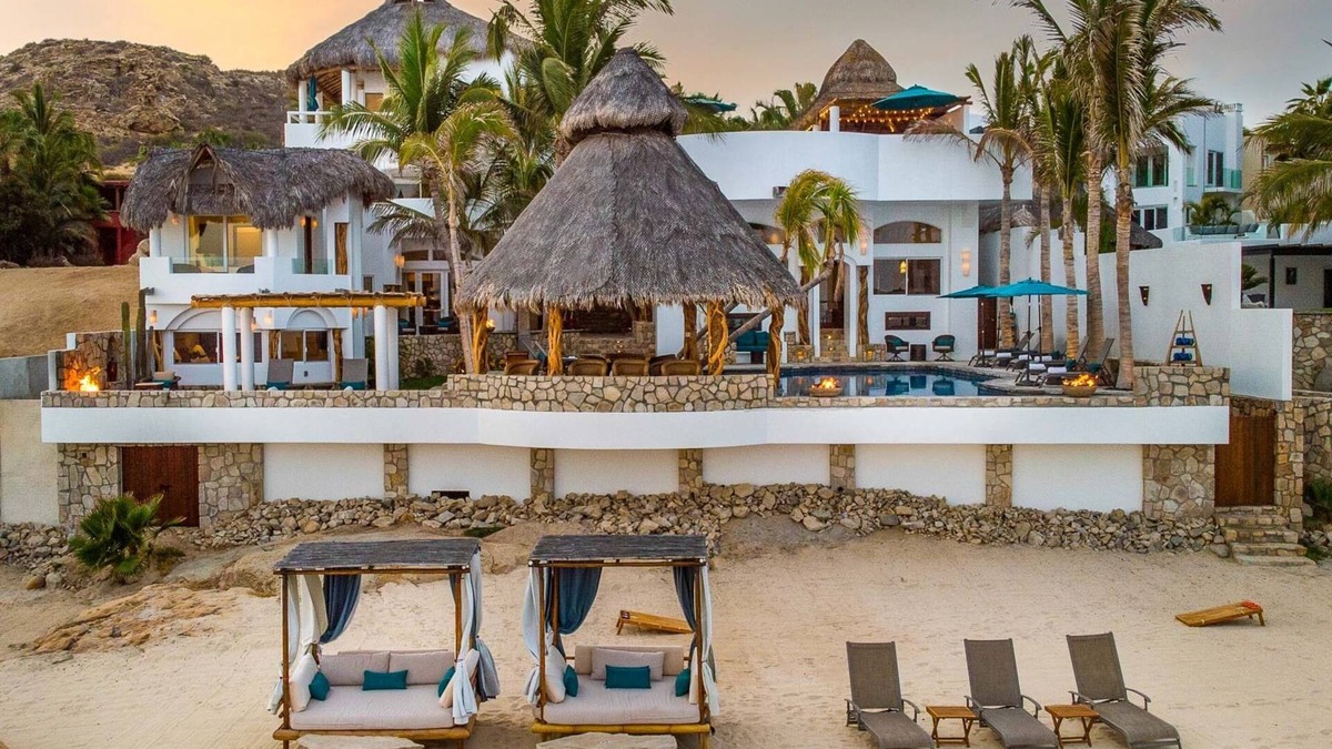 Buzzards Villa | Gracious 7 BR Villa La Salinas w/Ocean views, Private Pool, Wet Bar, Swimmable Beach + More