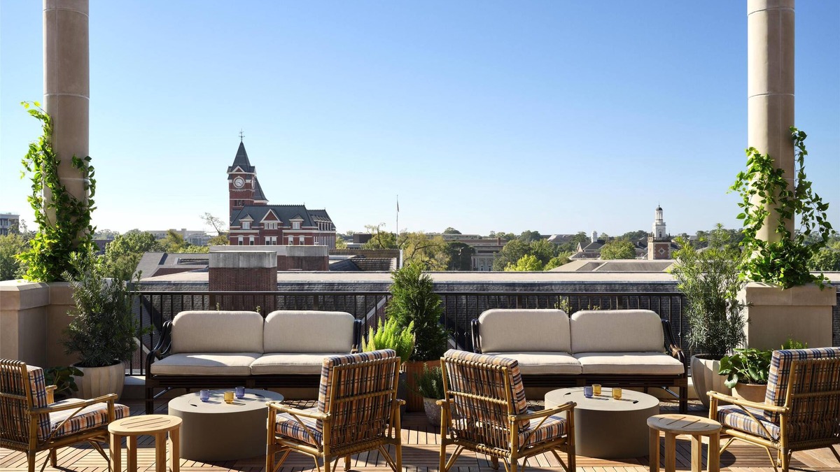 Auburn Hotel | Graduate by Hilton Auburn AL