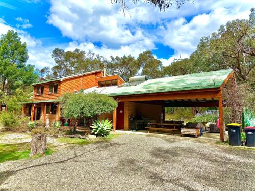 Halls Gap House | Grampians Bush Retreat