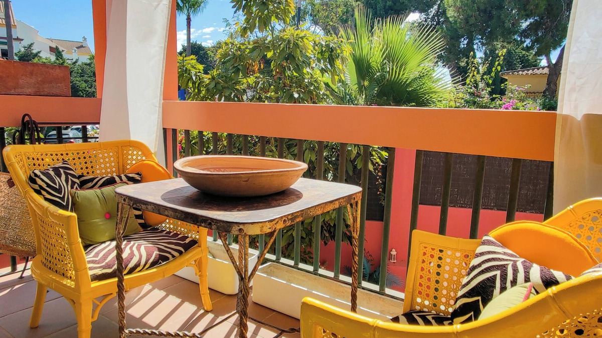 Urbanizacion Pinos Verdes Apartment | Gran Apto Cabopino Marbesa Beach