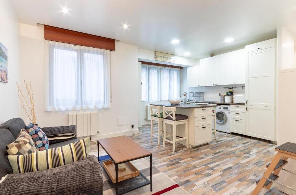 Barakaldo Apartment | Gran Bilbao VI by Aston Rentals