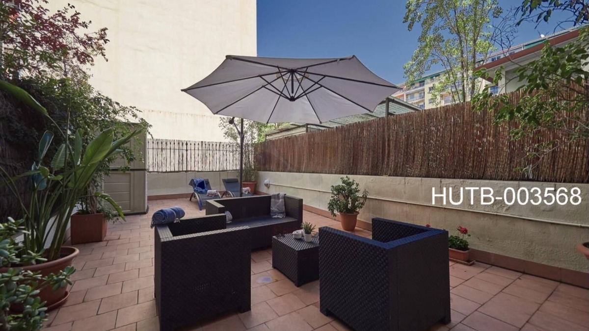 Esquerra de l'Eixample Apartment | Gran Via Terrace Barcelona