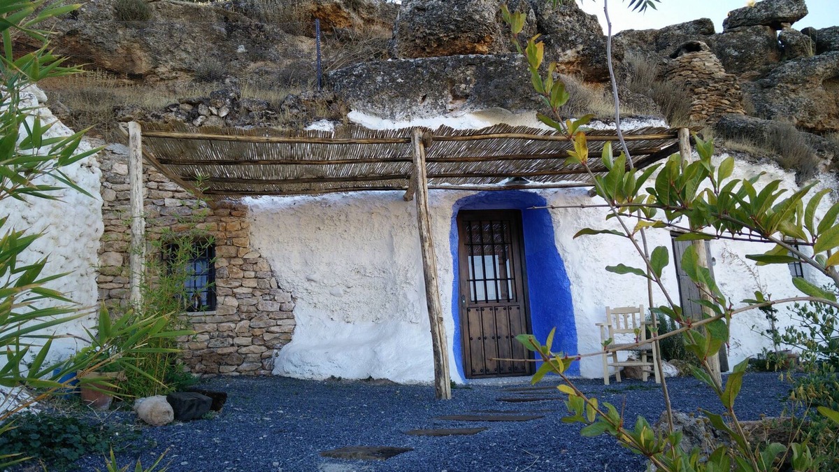 Los Balcones Cottage | Granado Cave in the Balcones de Piedad complex. Guadix-Granada. For 5 PAX
