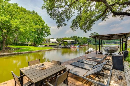 Granbury House | Granbury Home with Waterfront Deck 5 Mi to Downtown
