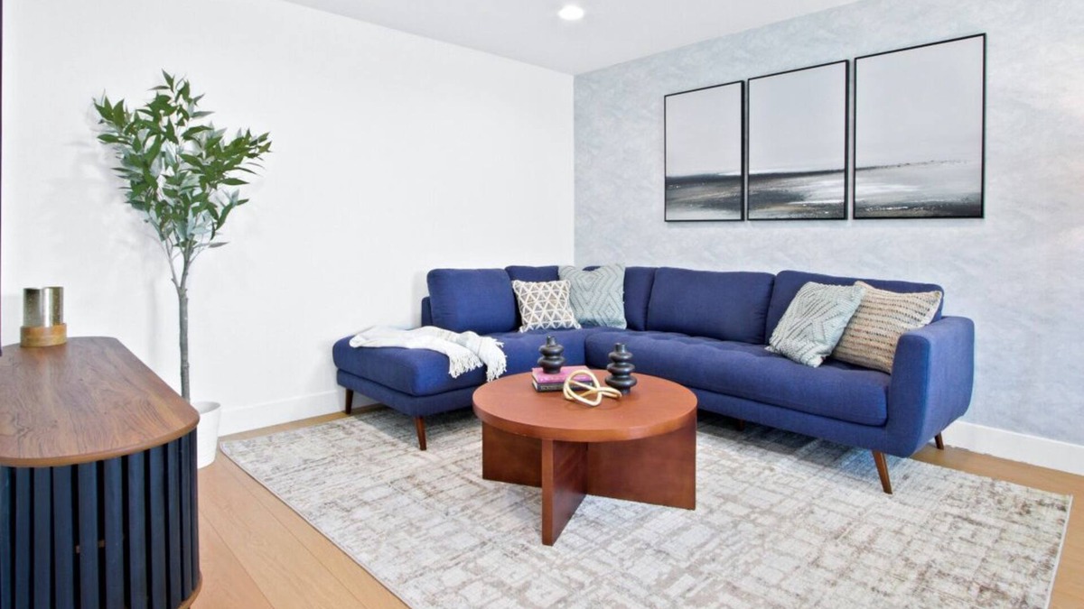Alhambra House | Grand 4BR Stay + EV Charger + Game Room #TravelSGV