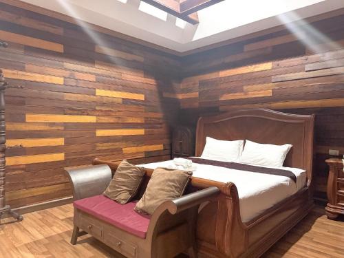 Chomphu Hotel | Grand Amazon Hotel