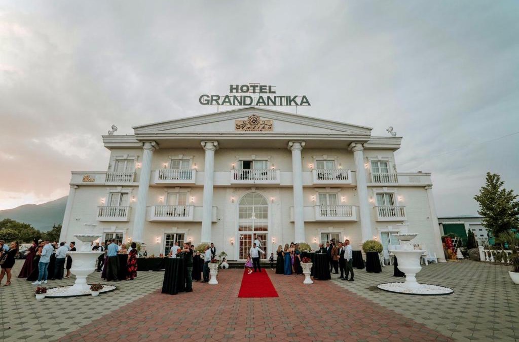Pejë Hotel | Grand Antika