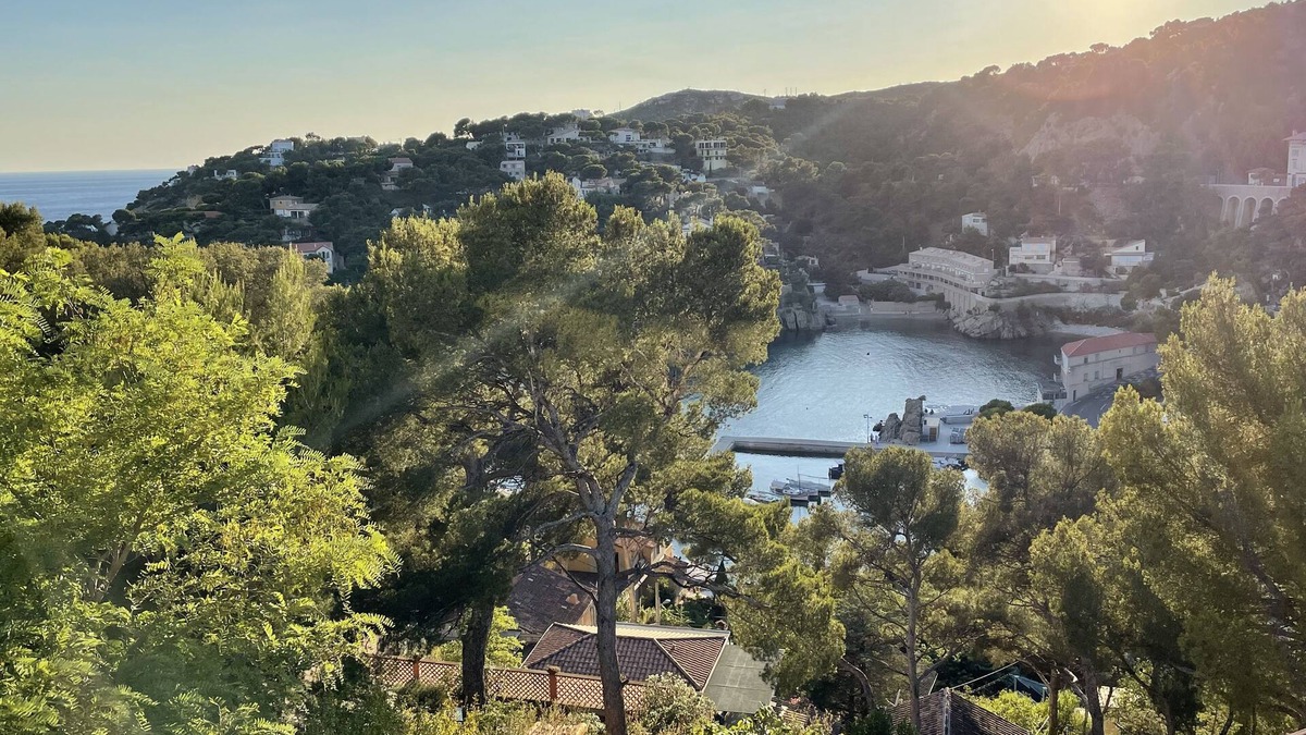 Ensues-la-Redonne House | Grand Cabanon Sous les Pins Dans une Calanque