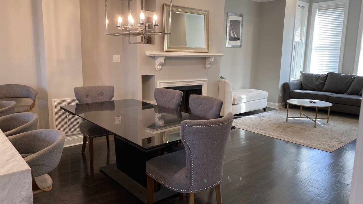 Stanton Park House | Grand Capitol Hill Home, 4 BR, 3.5 BA, 3 levels, large kitchen, 2250SF
