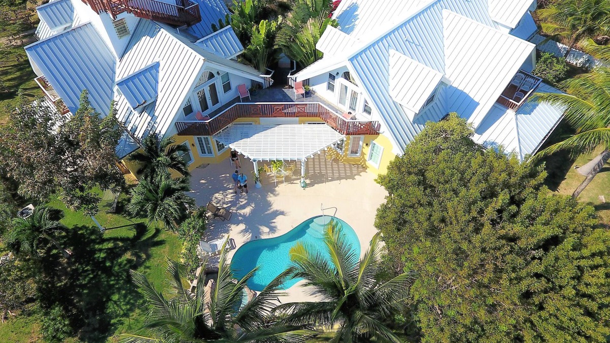 West Bay Bed & Breakfast | Grand Cayman's Award-Winning Shangri-La Bed & Breakfast-Quiet Bougainvillea Room